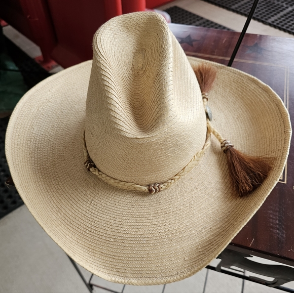 Beautiful Palmleaf Cowboy Hat - Picture 6 of 6